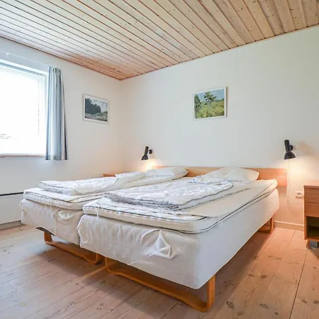 Cozy In Glesborg With Kitchen Holiday home