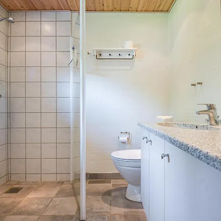 Cozy In Glesborg With Kitchen Holiday home *