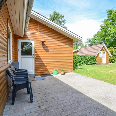 Cozy In Glesborg With Kitchen Holiday home *