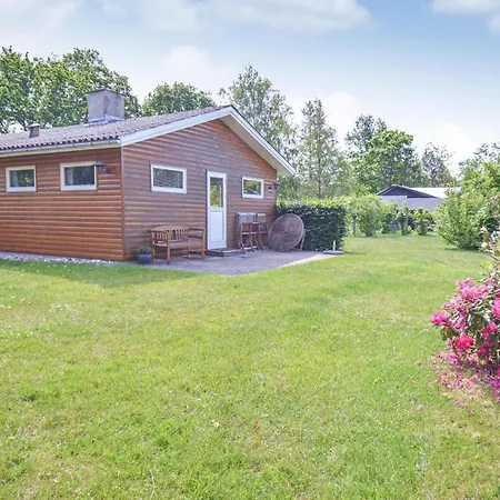 Cozy In Glesborg With Kitchen Holiday home *